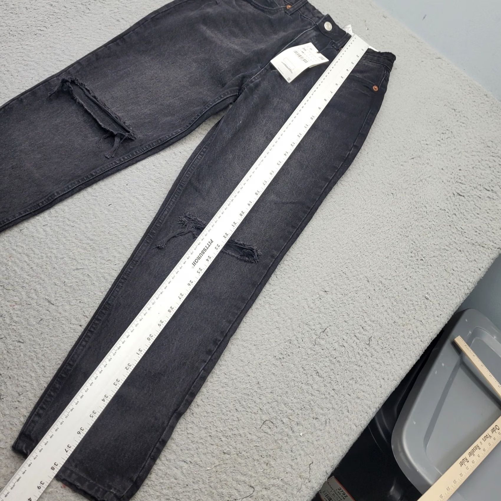 Zara Zara Womens Size 4 Black Denim Straight Jeans Dark Wash 32" Inseam 5-Pocket Regular Fit Vintage: No Size 27" / US 4 / IT 40 - 4 Thumbnail