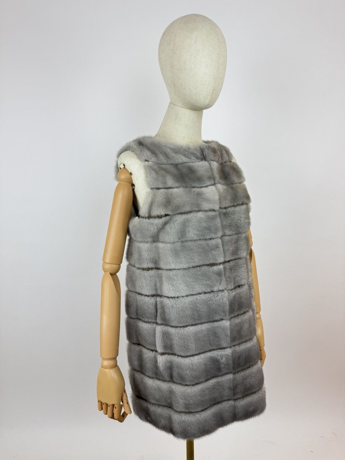 Fendi FENDI fur long vest collared archive clothing Womens size 42 Size M / US 6-8 / IT 42-44 - 7 Thumbnail