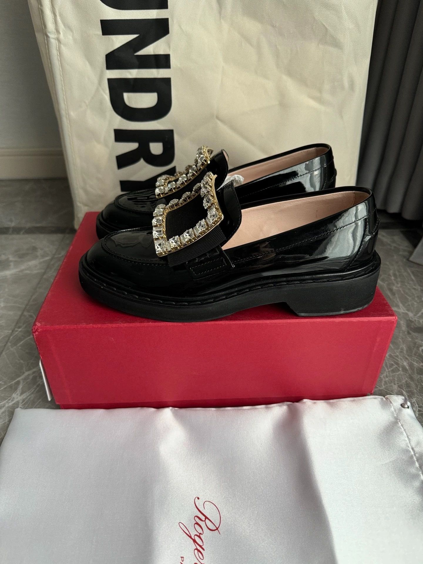 Roger Vivier Roger Vivier Black Patent Crystal Loafer 35.5 EU Size US 4.5 / IT 34.5 - 1 Thumbnail