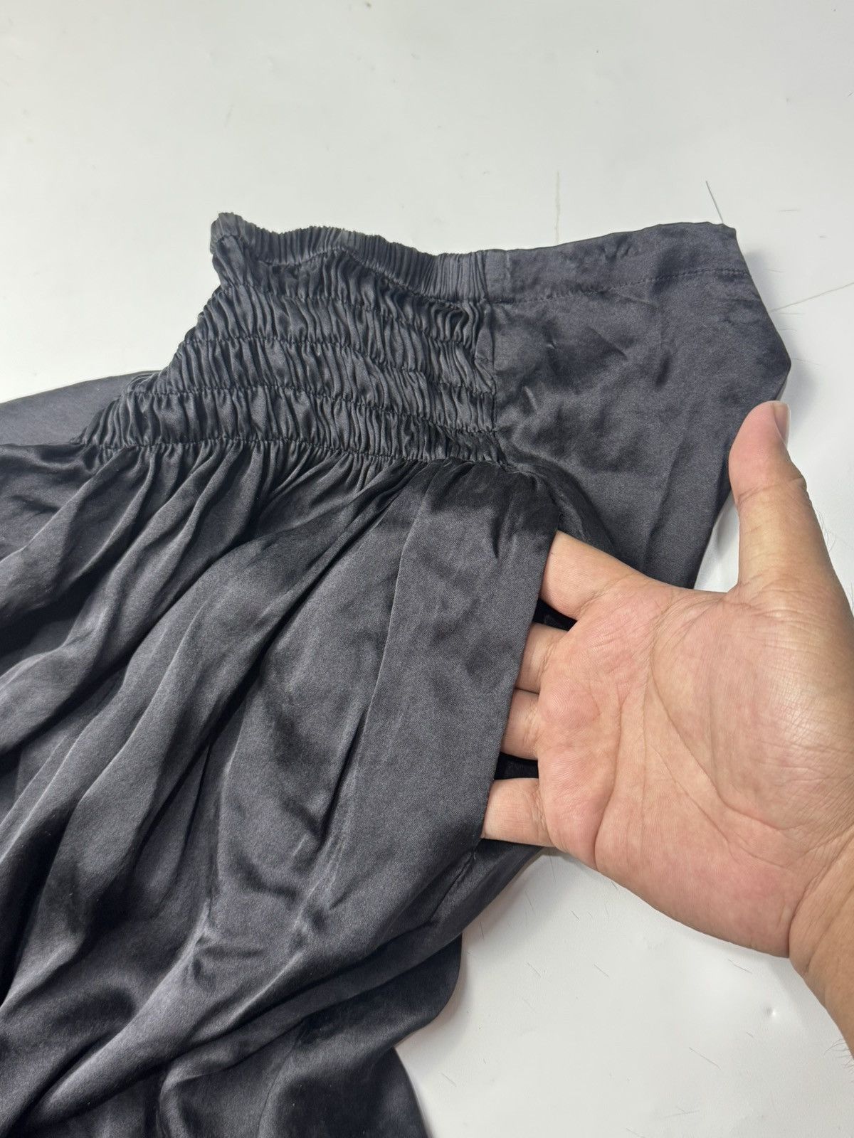 Maison Margiela Maison Martin Margiela Mini Skirt Silk Size 27" / US 4 / IT 40 - 4 Thumbnail
