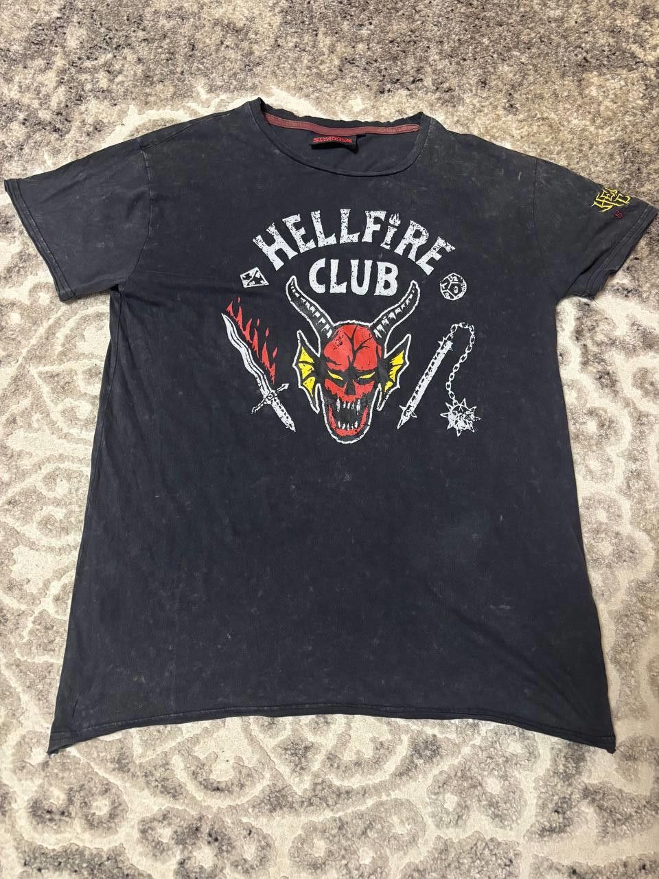 Vintage Stranger Things “Hellfire Club” Tee — Official Netflix / EMP Size US L / EU 52-54 / 3 - 8 Thumbnail