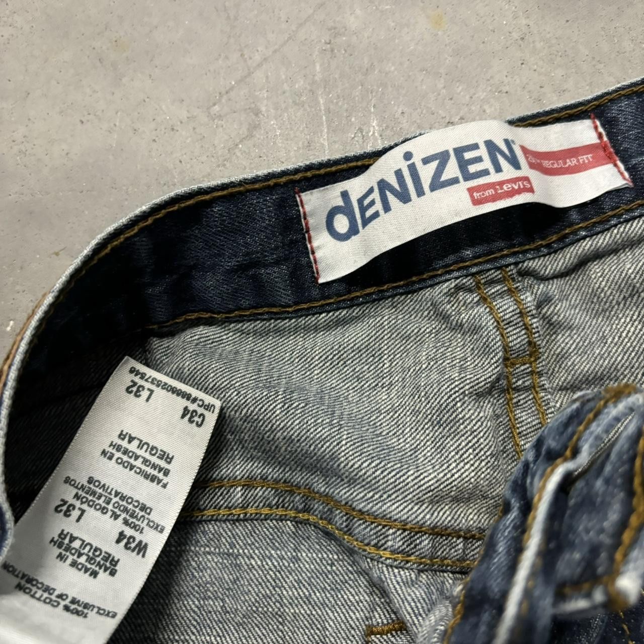 Levi's × Vintage Crazy Vintage Y2K/2000s Grunge Levi’s Dark Wash Essential Denim Jeans! Size US 32 / EU 48 - 8 Thumbnail