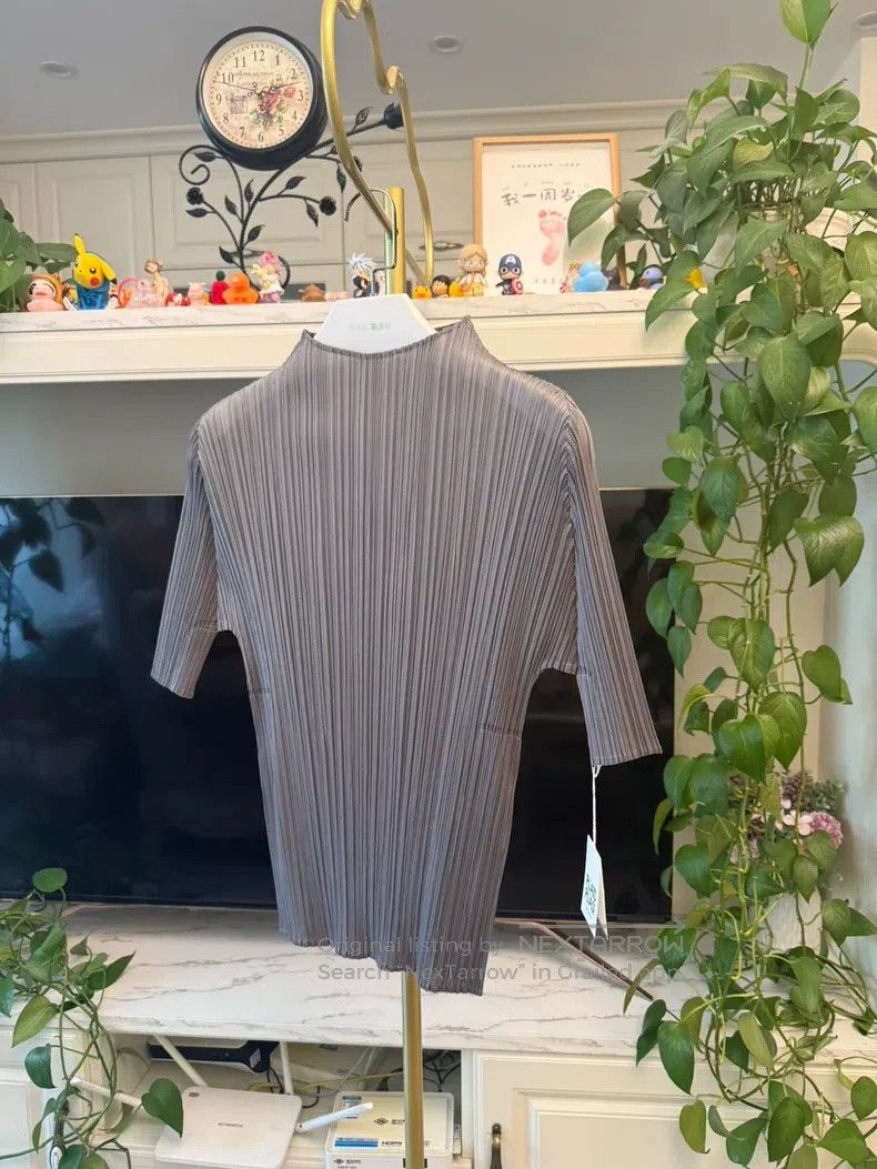 Issey Miyake Issey Miyake Dark Gray Turtleneck Short Sleeve Top Size L / US 10 / IT 46 - 3 Thumbnail