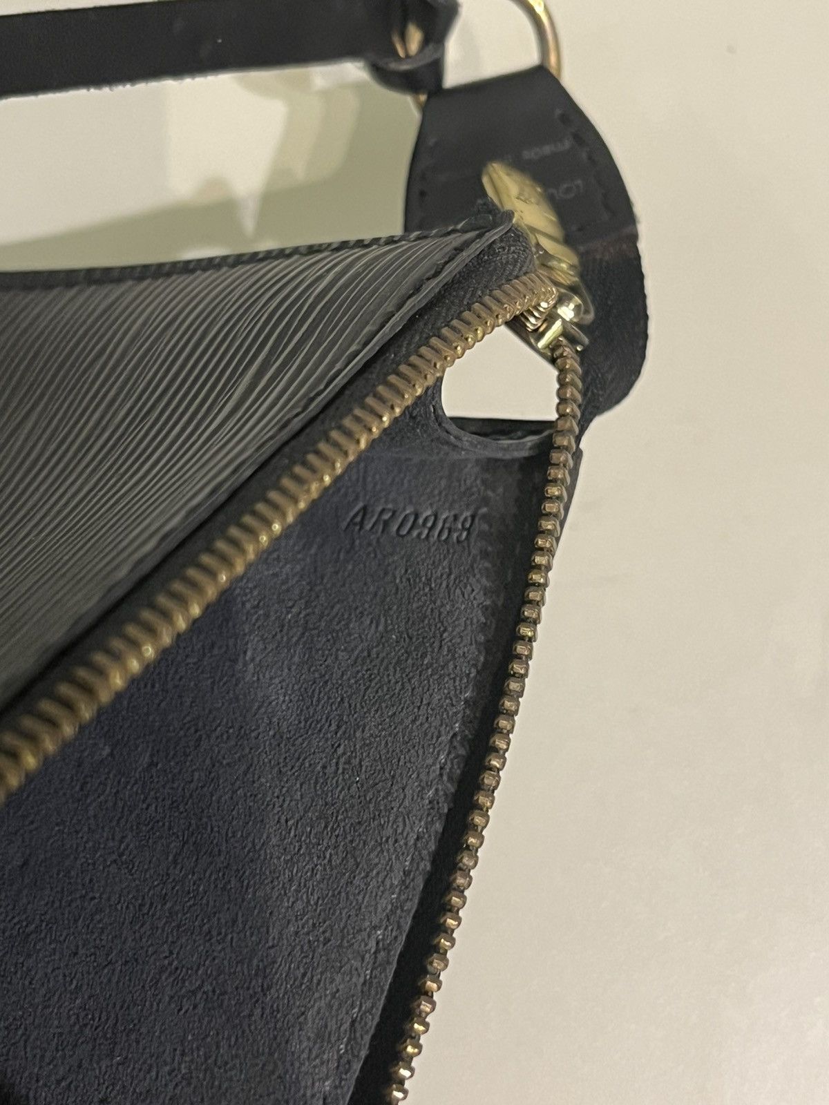 Louis Vuitton LOUIS VUITTON POCHETE BAG Size ONE SIZE - 6 Thumbnail