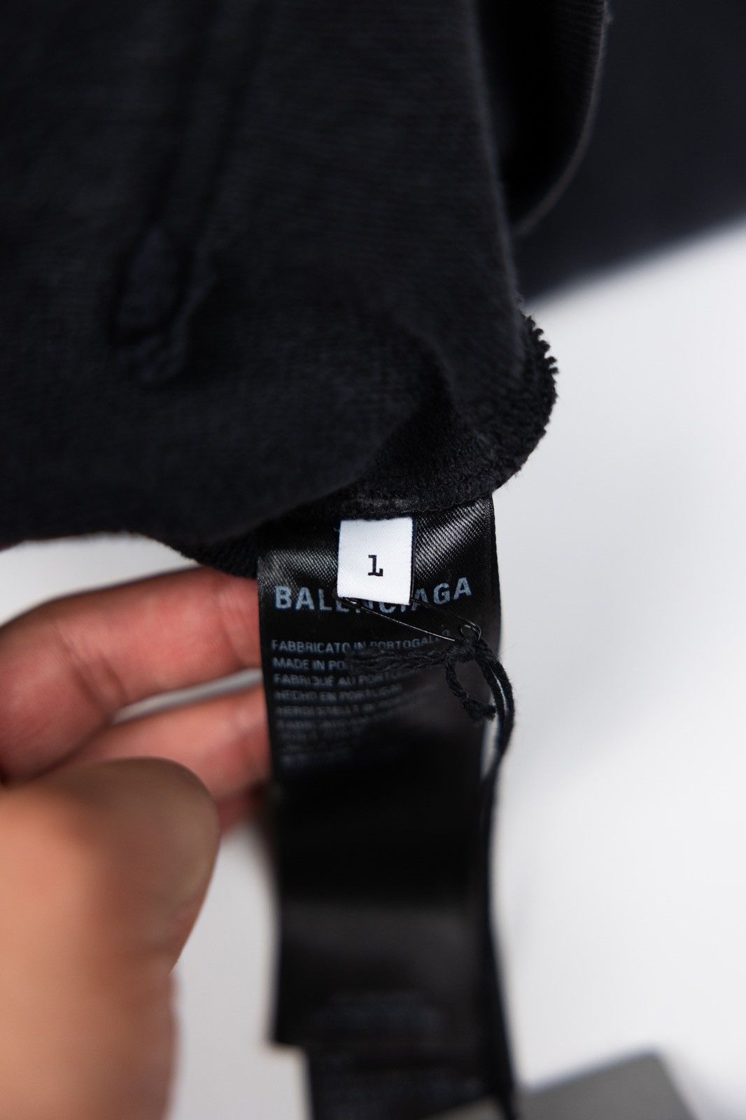 Balenciaga Balenciaga See Now Buy Now Distressed Hoodie Size US S / EU 44-46 / 1 - 12 Thumbnail