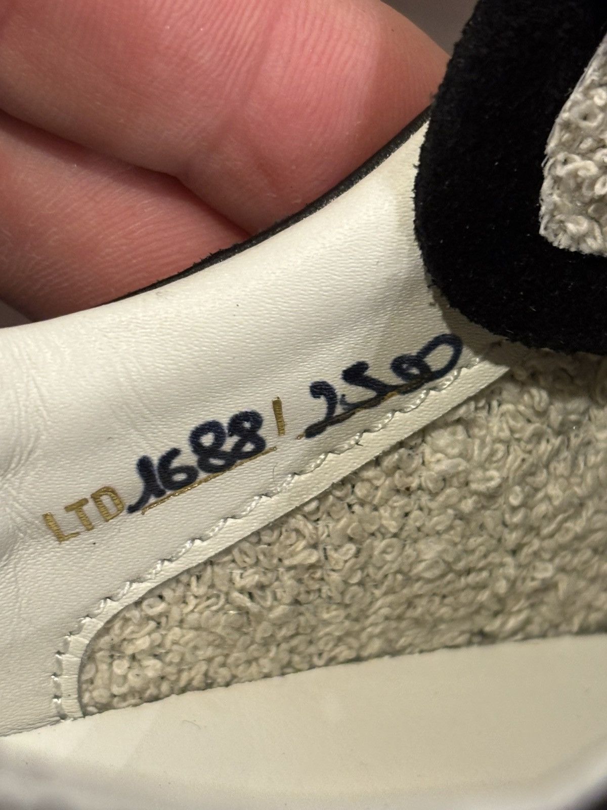 Golden Goose Golden Goose Black Silver Sneaker Size US 8 / EU 41 - 7 Thumbnail