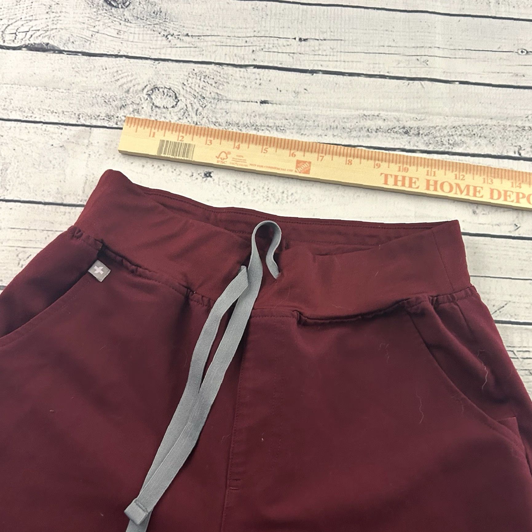 Vintage FIGS Technical Collection Zamora Jogger Scrub Pants Women S Red Maroon Jogger Pants Super Knit Scrubs Womens Subcategory: Pants Size 28" / US 6 / IT 42 - 3 Thumbnail