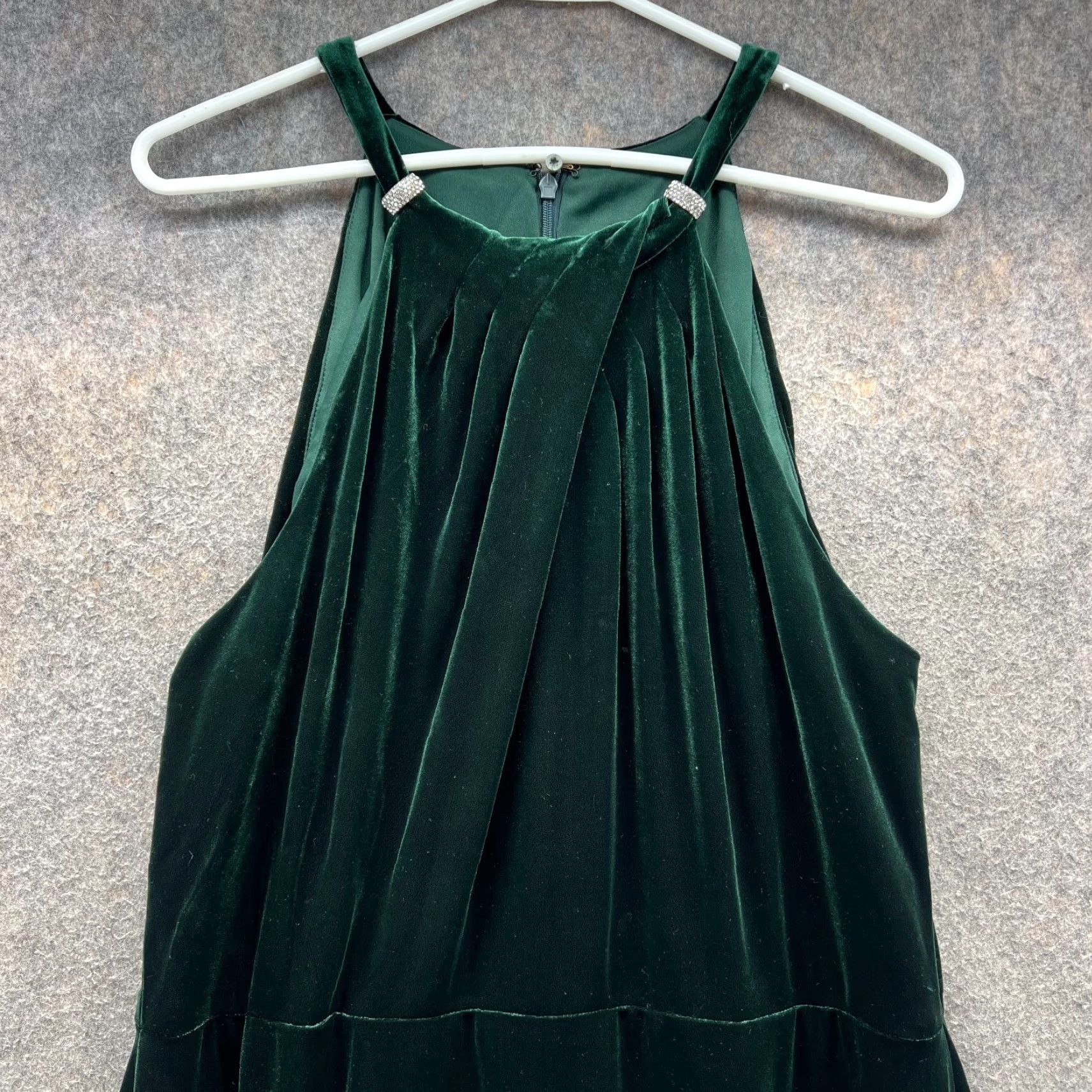 Ralph Lauren VINTAGE? No — Lauren Ralph Lauren Dress Women 8 Green Long Velvet Halter Gown Deep Pine Dress Sleeveless Halter A-Line Formal Party Wedding Size M / US 6-8 / IT 42-44 - 3 Thumbnail