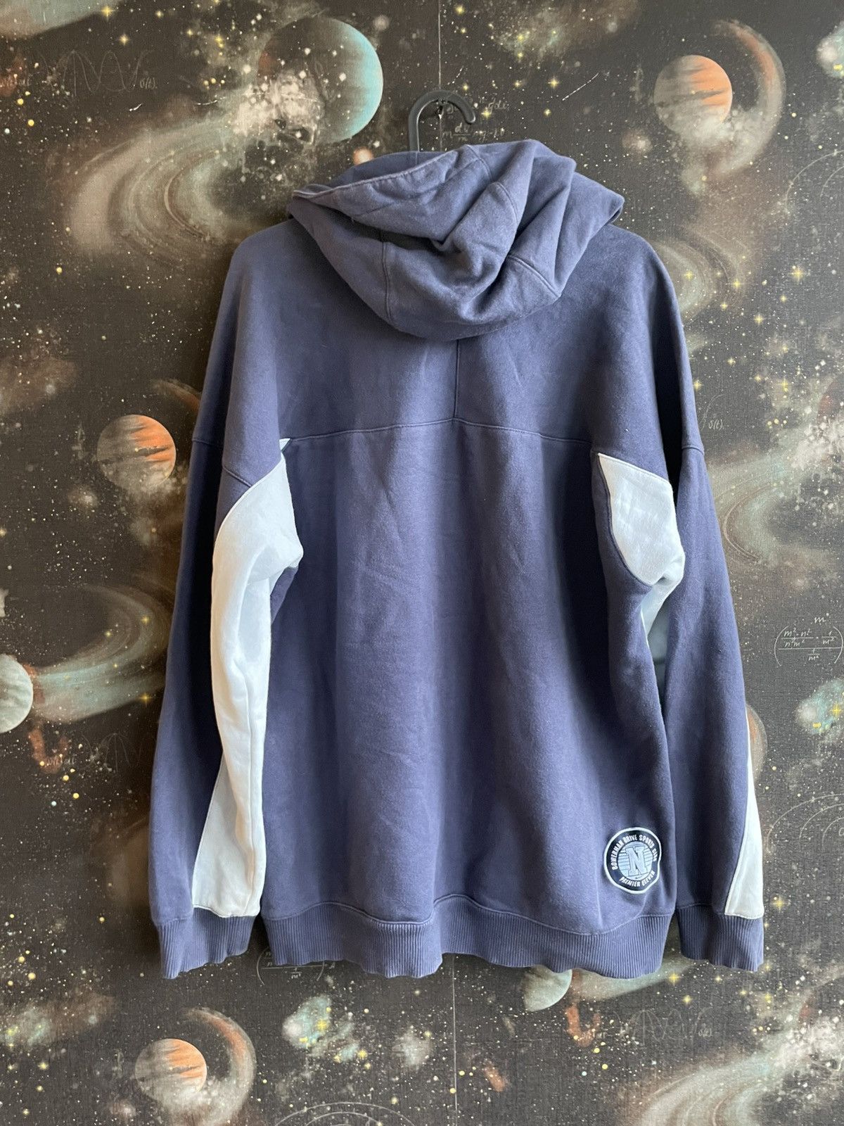 Nike × Vintage NIKE VINTAGE CENTER LOGO OVERSIZE BOXY HOODIE Size US XL / EU 56 / 4 - 4 Thumbnail