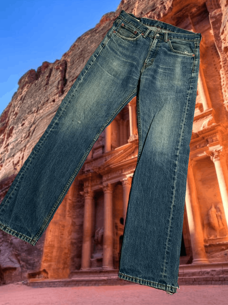 Levi's Levi's 505 blue Distressed Wash Denim Jeans Y2K vintage Size US 32 / EU 48 - 1 Thumbnail