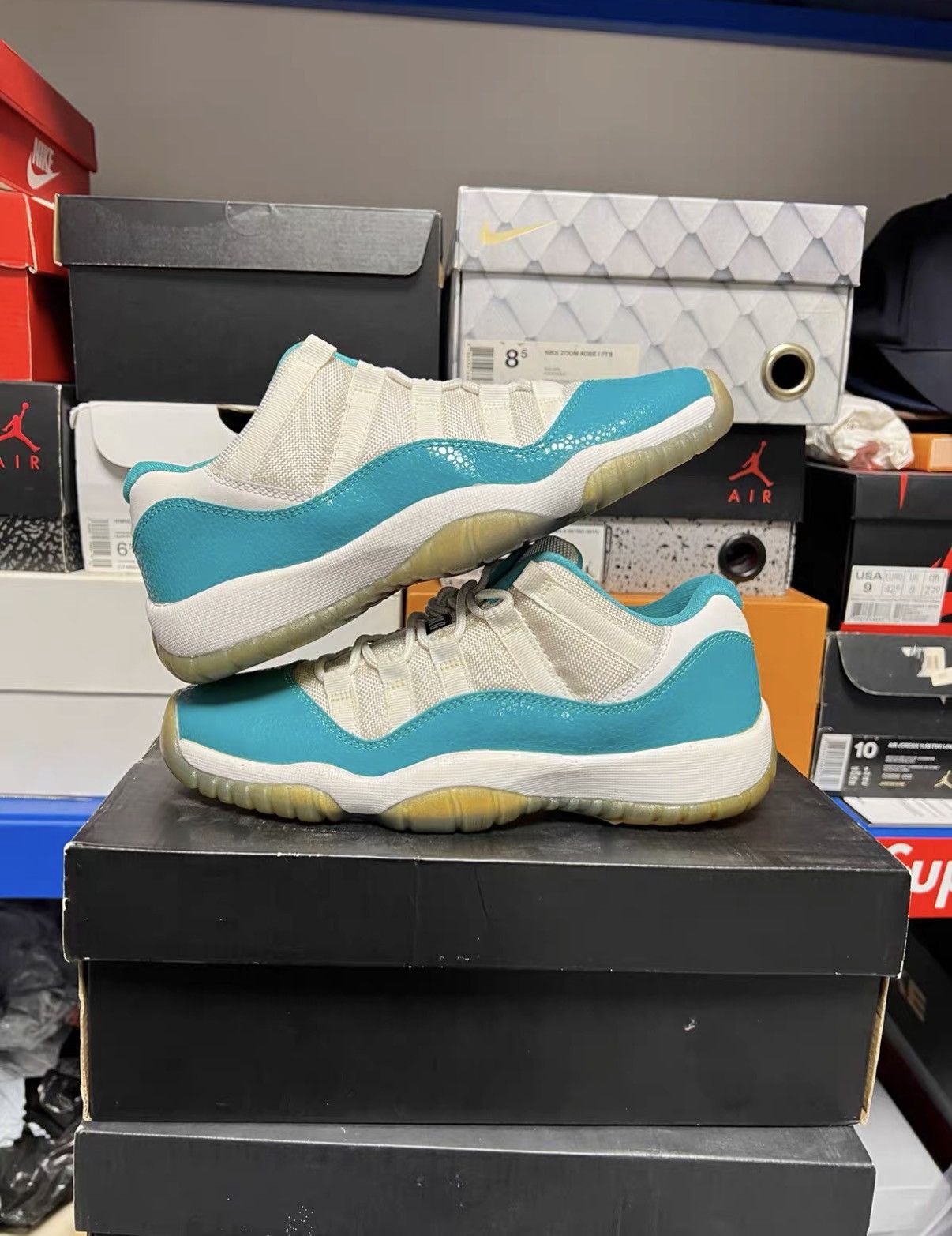 Jordan Brand Air Jordan 11 Low Aqua J42 Size US 7 / IT 37 - 5 Thumbnail
