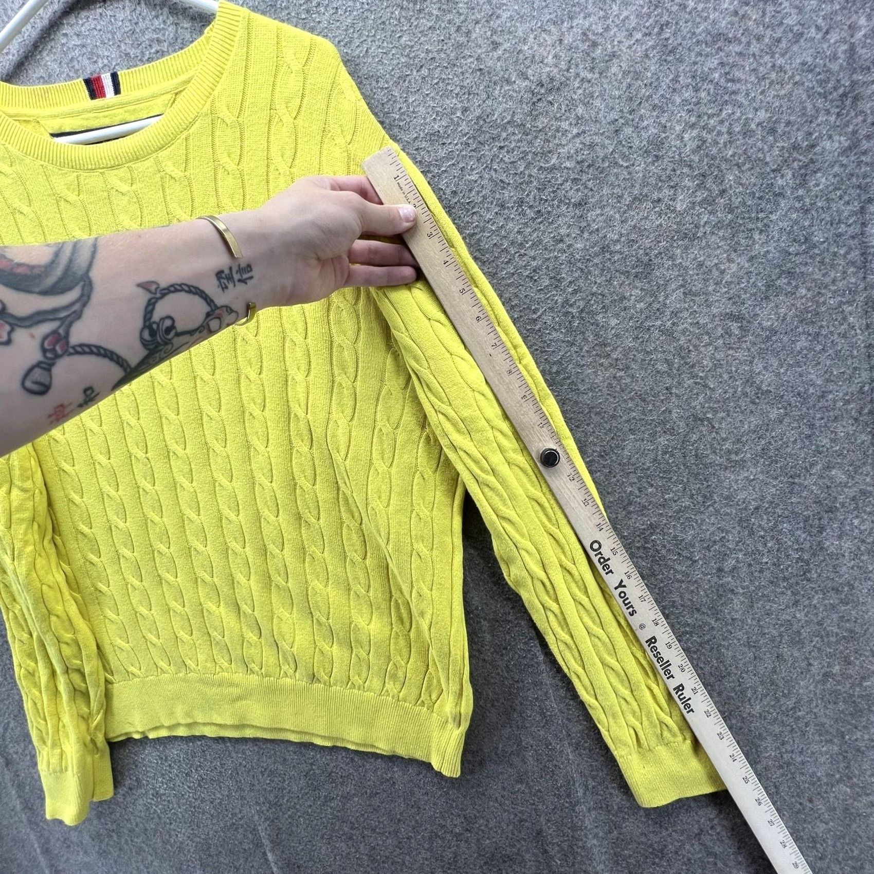 Tommy Hilfiger Tommy Hilfiger Sweater Mens XL Yellow Cotton Cable-Knit Crewneck Pullover Logo Size US XL / EU 56 / 4 - 7 Thumbnail