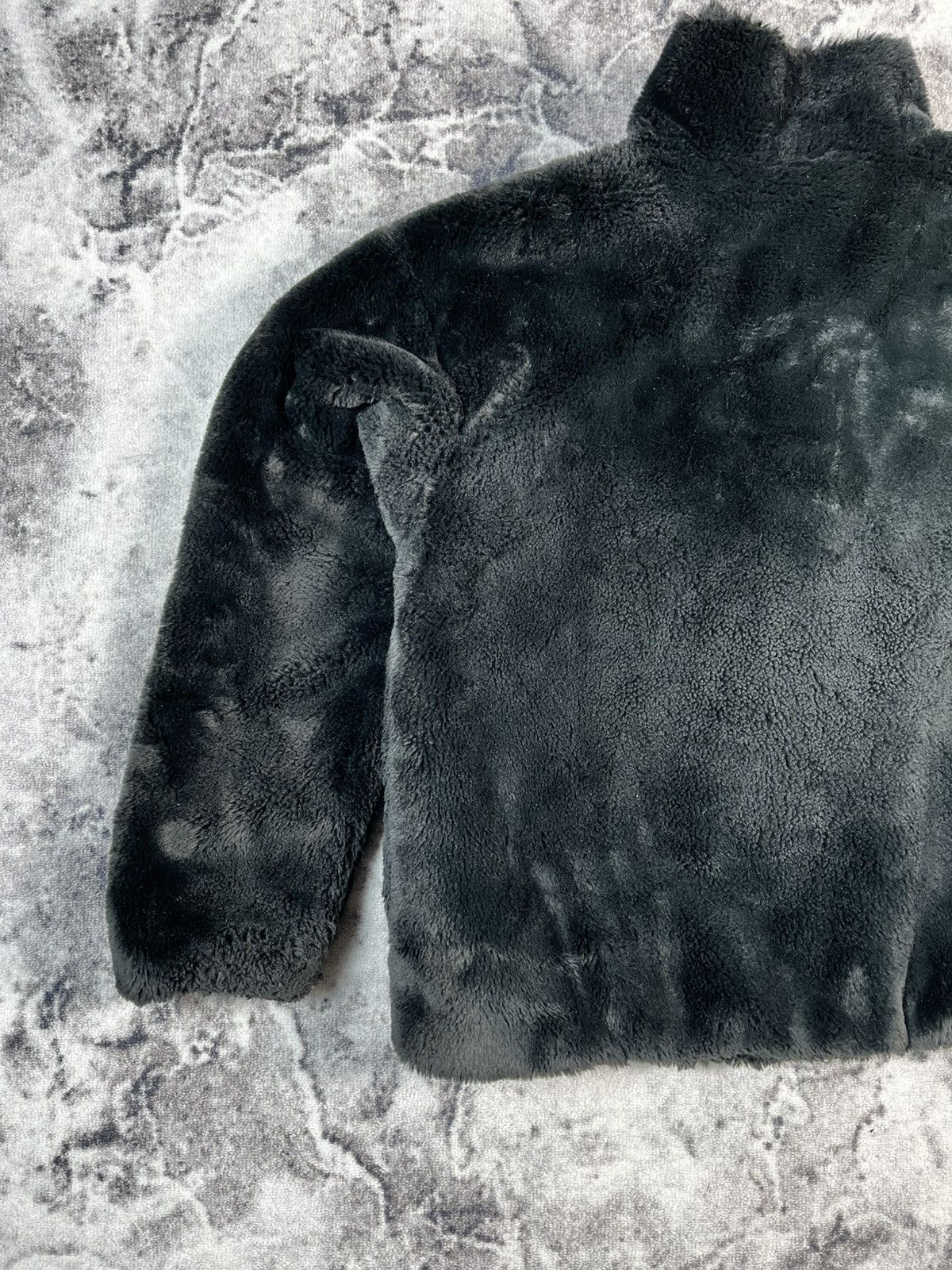 Nike Nike Faux Fur Big Swoosh Jacket Black Streetwear Size US M / EU 48-50 / 2 - 10 Thumbnail