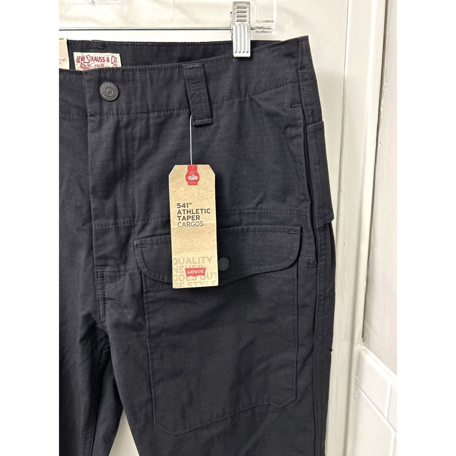 Levi's Levi's 541 Cargo Pants Mens 31x30 Black Athletic Tapered Pockets White Tab Pants Size US 31 - 5 Thumbnail