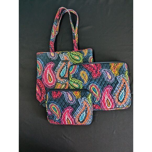 Vera Bradley Vera Bradley Twilight Paisley Laptop Case, Tablet Case, and Size ONE SIZE - 1 Thumbnail