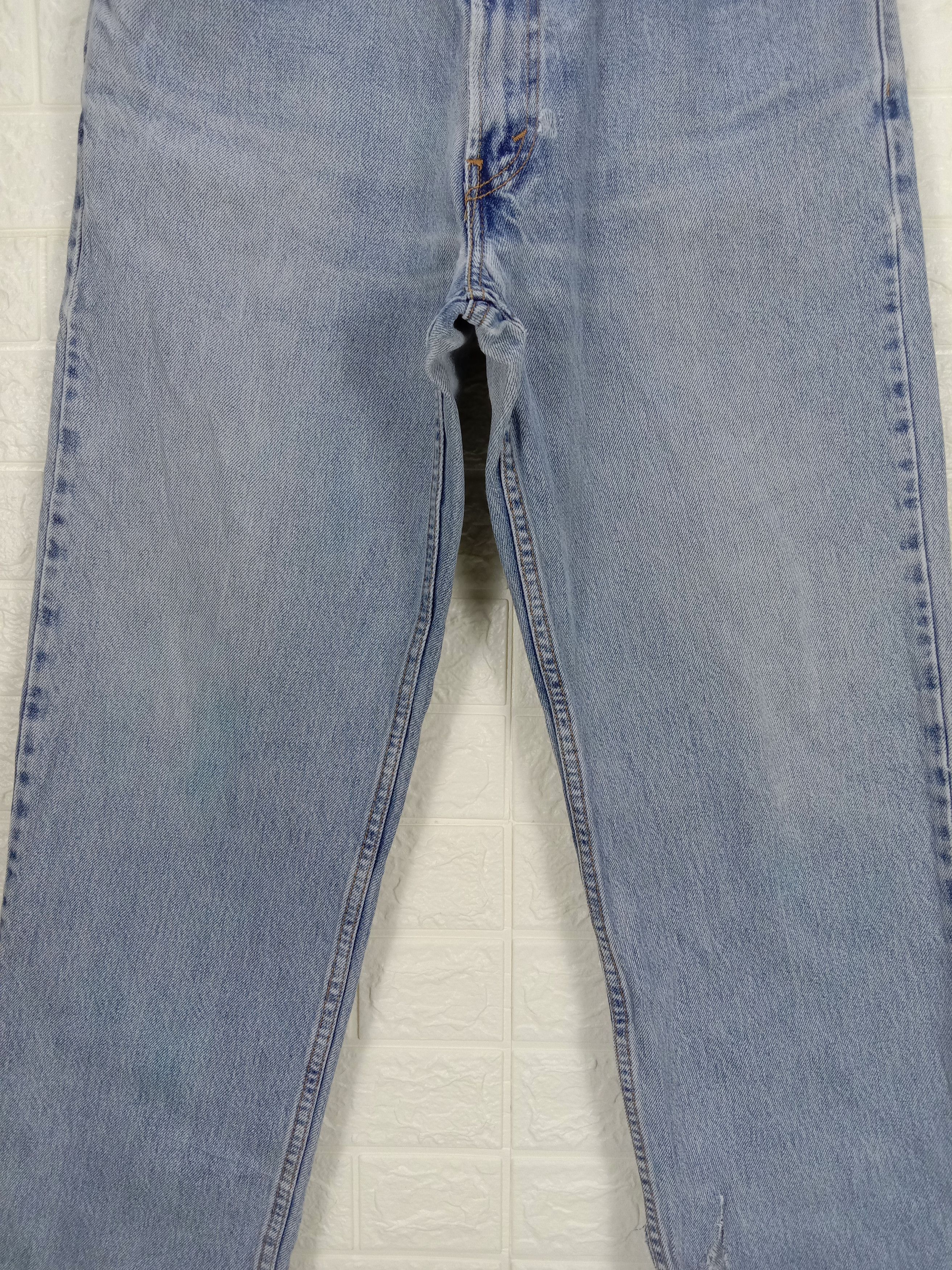 Levi's Vintage Levi's 550 Jeans Light Wash Distressed Denim Size US 34 / EU 50 - 3 Thumbnail