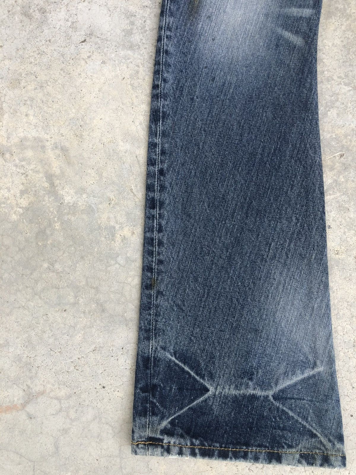 If Six Was Nine Of The Neige Flared Jeans Distressed Jeans J Cut Size US 31 - 6 Thumbnail