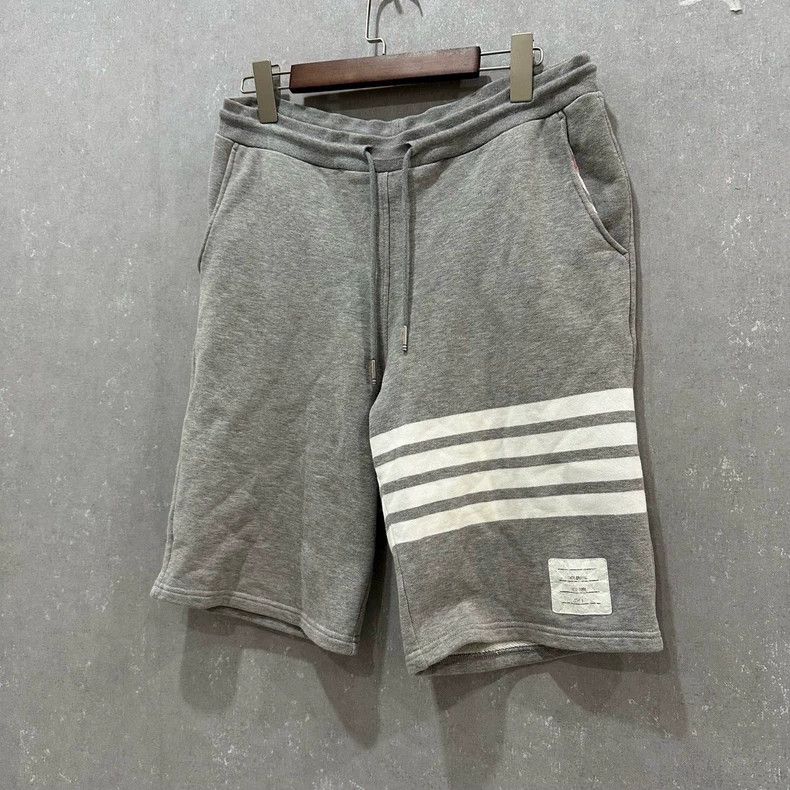 Thom Browne Thom Browne size2 Gray shorts Size US 26 / EU 42 - 3 Thumbnail