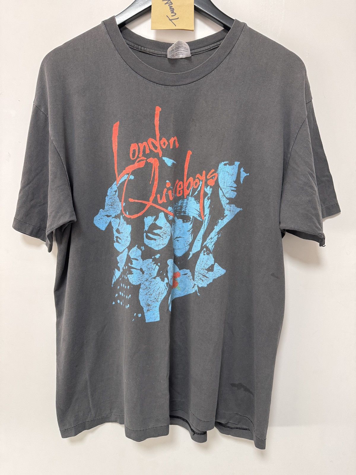 Vintage Vintage 90s LONDON QUIREBOYS Tee Size US L / EU 52-54 / 3 - 1 Thumbnail