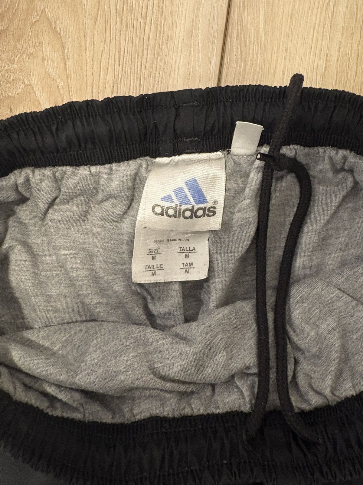 Adidas Vintage Adidas Trackpants Size US 30 / EU 46 - 5 Thumbnail