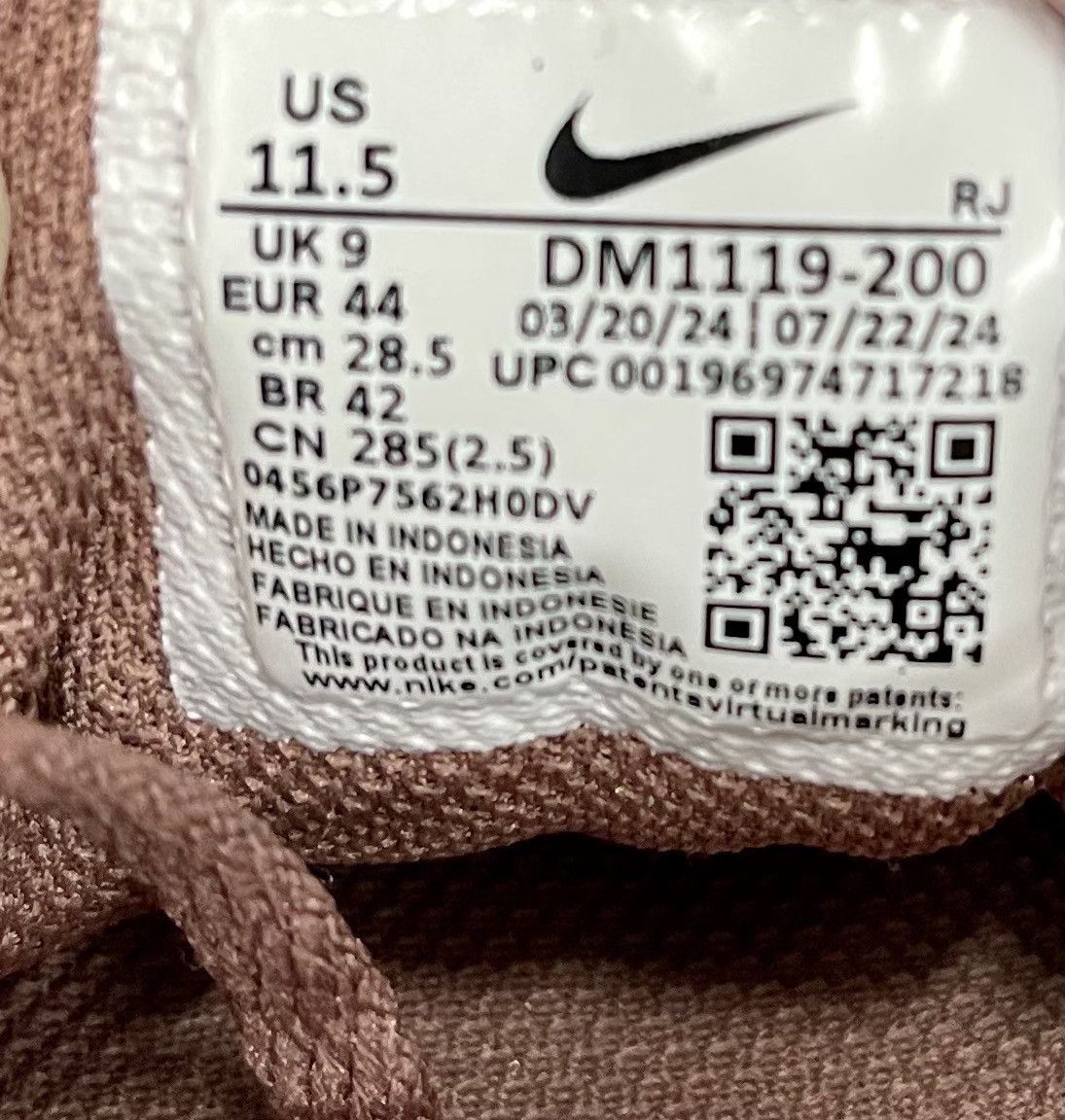 Nike Nike Legend Essential 3 Shoes - Men 10/Women 11.5 Size US 11.5 / IT 41.5 - 16 Thumbnail