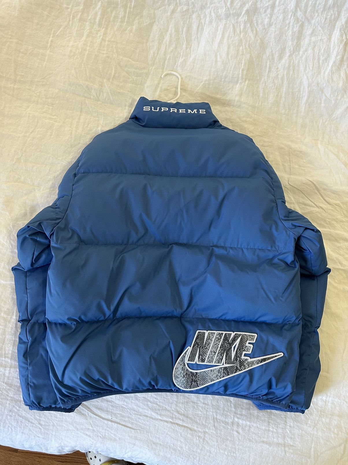 Nike × Supreme Supreme X Nike snakeskin reversible puffer jacket Size US M / EU 48-50 / 2 - 2 Thumbnail