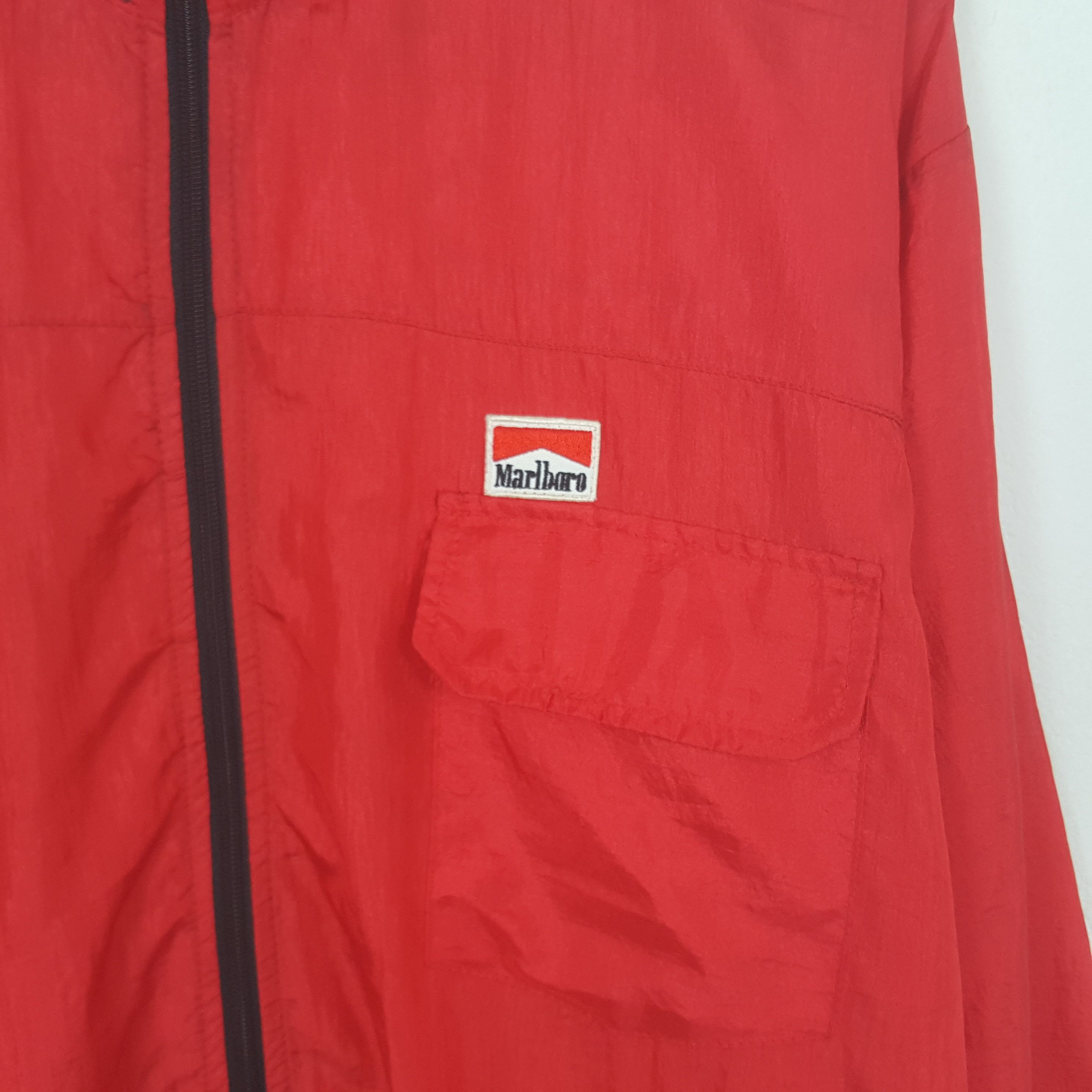 Marlboro Vintage Marlboro Windbreaker Jacket Size US L / EU 52-54 / 3 - 4 Thumbnail