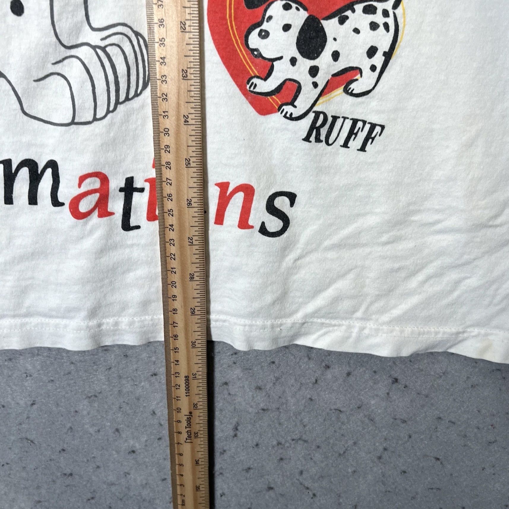 Disney VINTAGE Disney 101 Dalmatians T-Shirt Adult XL White 90s Cartoon Mens Size US XL / EU 56 / 4 - 3 Thumbnail