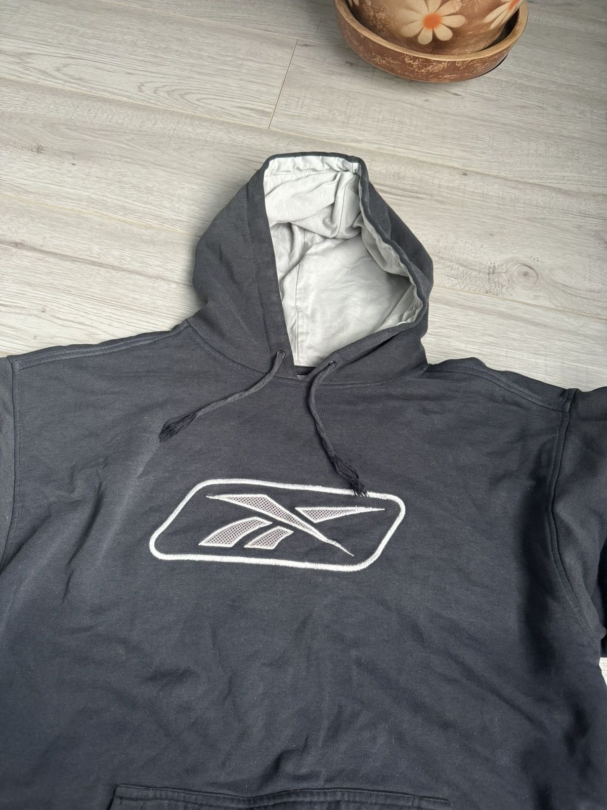 Reebok × Vintage Vintage Oversized Hype Faded Black Hoodie center logo Reebok Size US L / EU 52-54 / 3 - 4 Thumbnail