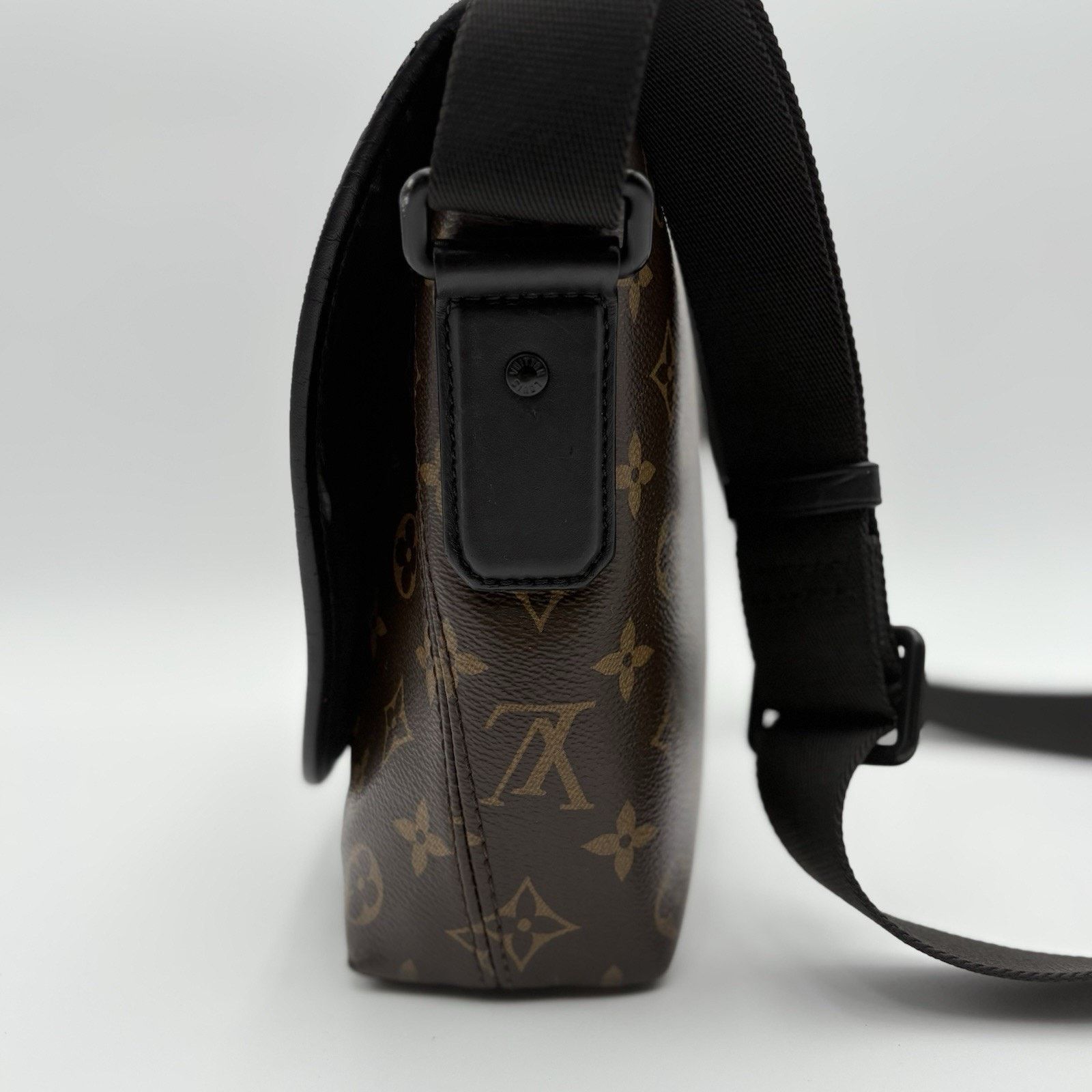 Louis Vuitton Louis Vuitton Monogram Messenger Bag ' Brown ' | VERY CLEAN! Size ONE SIZE - 6 Thumbnail