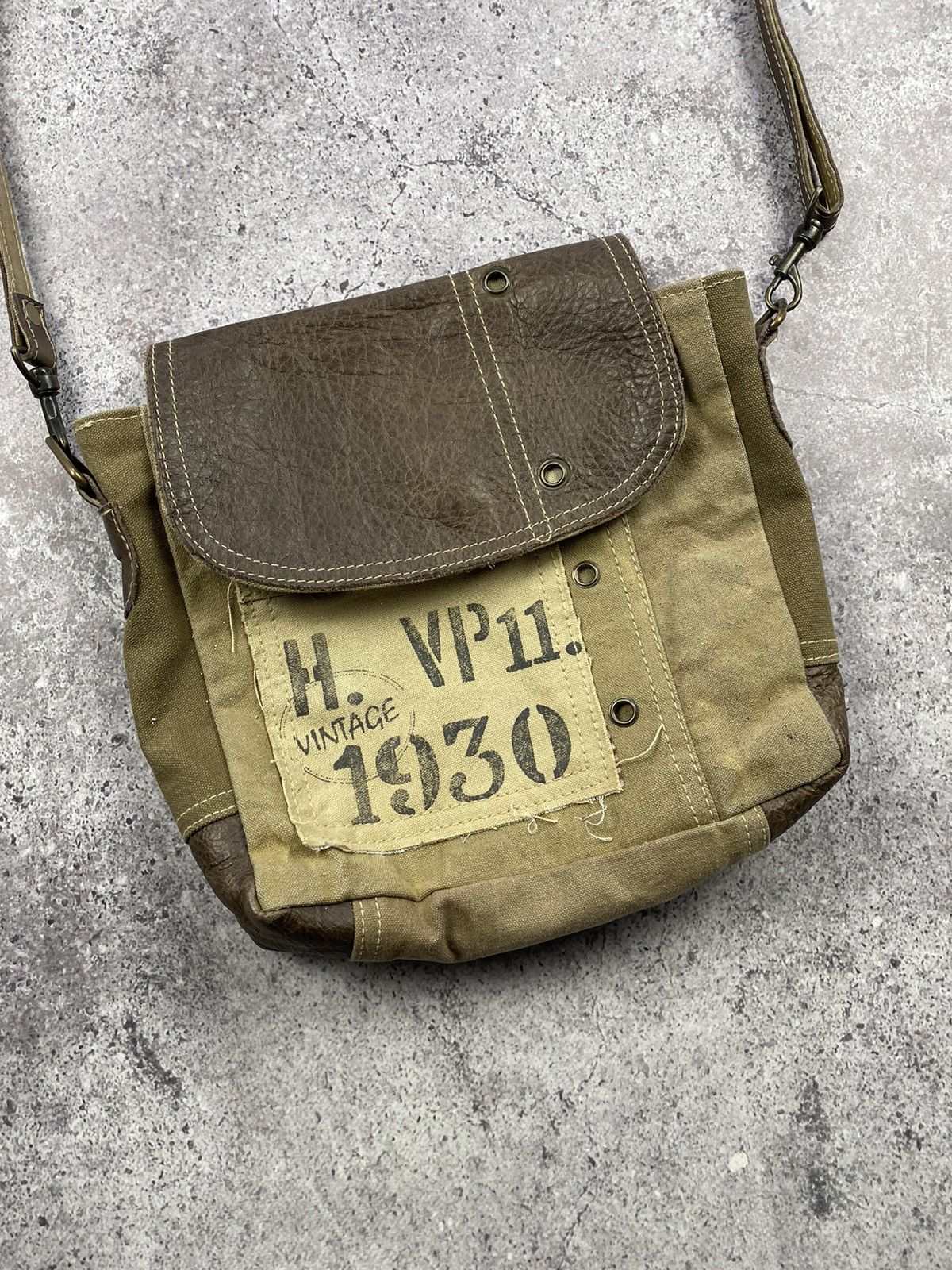 Japanese Brand × Vintage Vintage Military Canvas Crossbody Bag Size ONE SIZE - 2 Thumbnail