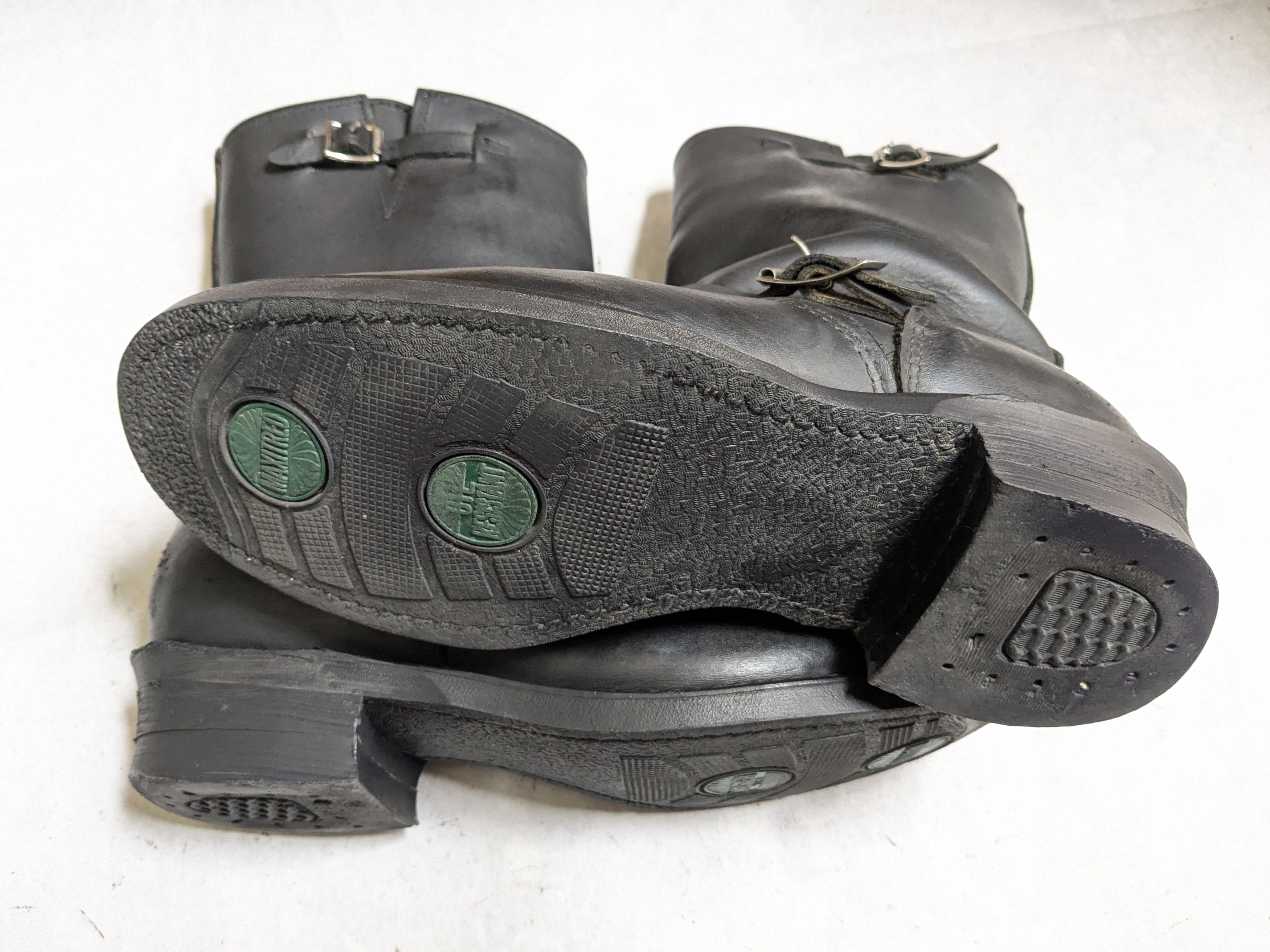 Frye Frye Engineer Boots Black Leather 10 M Leather Buckle Size US 10 / EU 43 - 14 Thumbnail