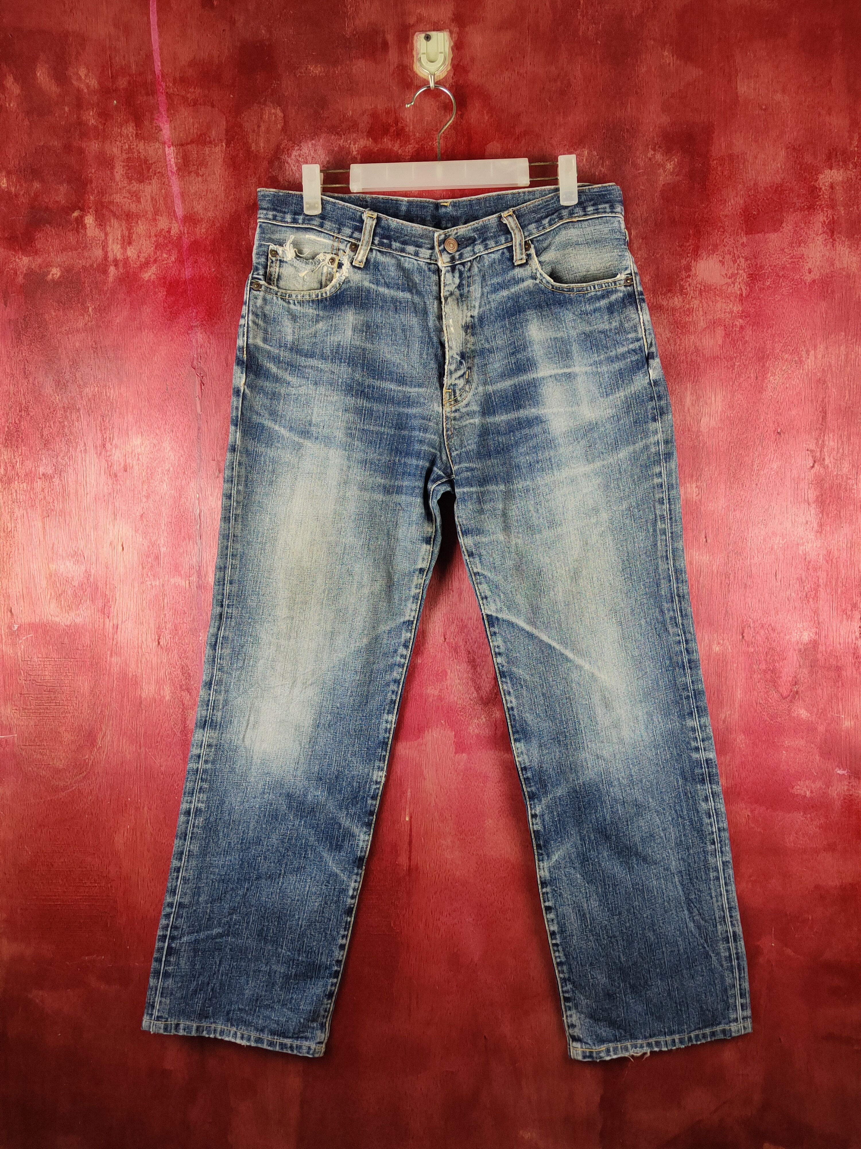 Japanese Brand Uniqlo Blue Faded Distressed Ripped Jeans #S2331 Size US 32 / EU 48 - 1 Thumbnail
