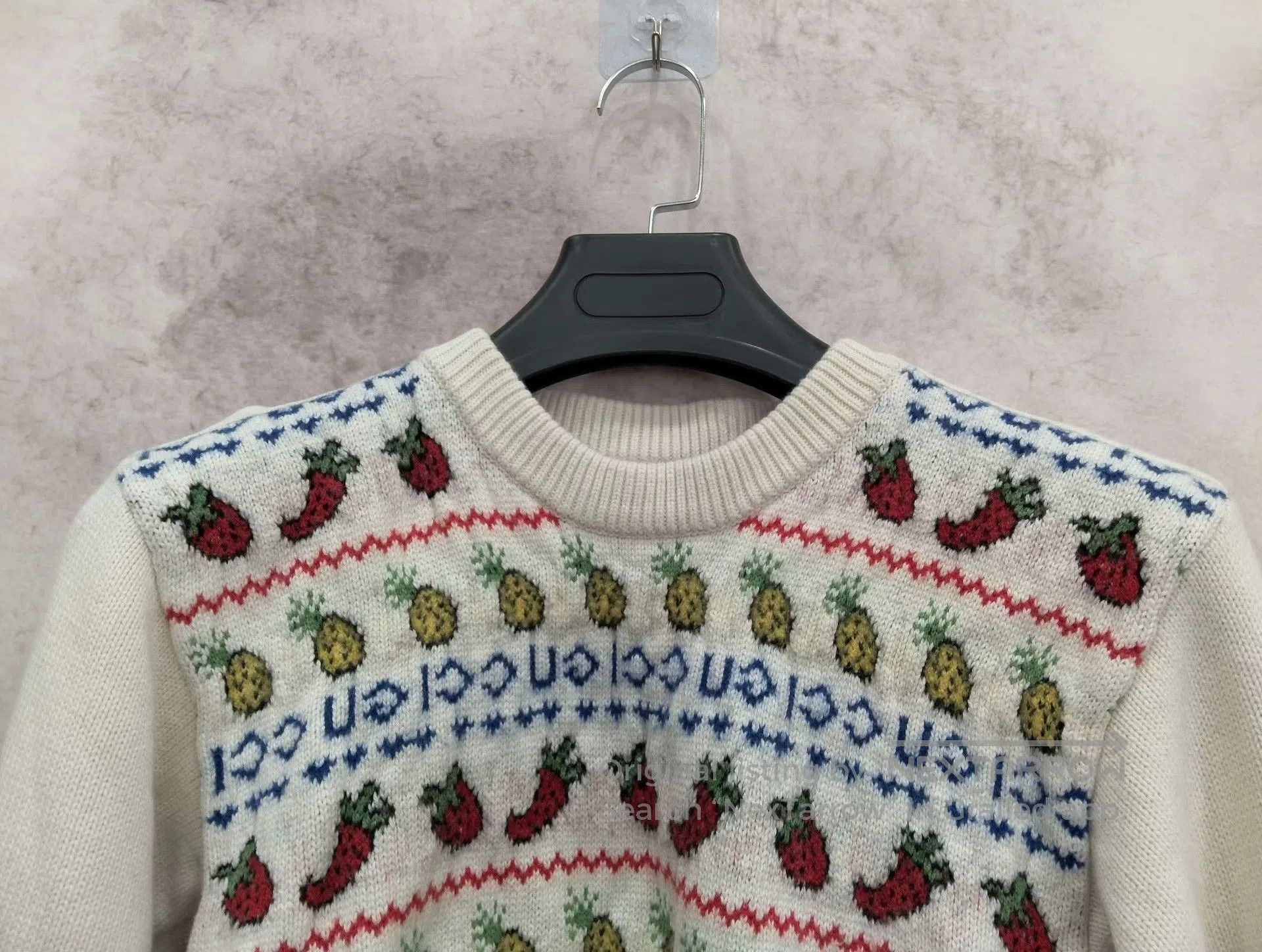 Gucci Gucci White Sweater with Fruit Patterns. Size S / US 4 / IT 40 - 3 Thumbnail