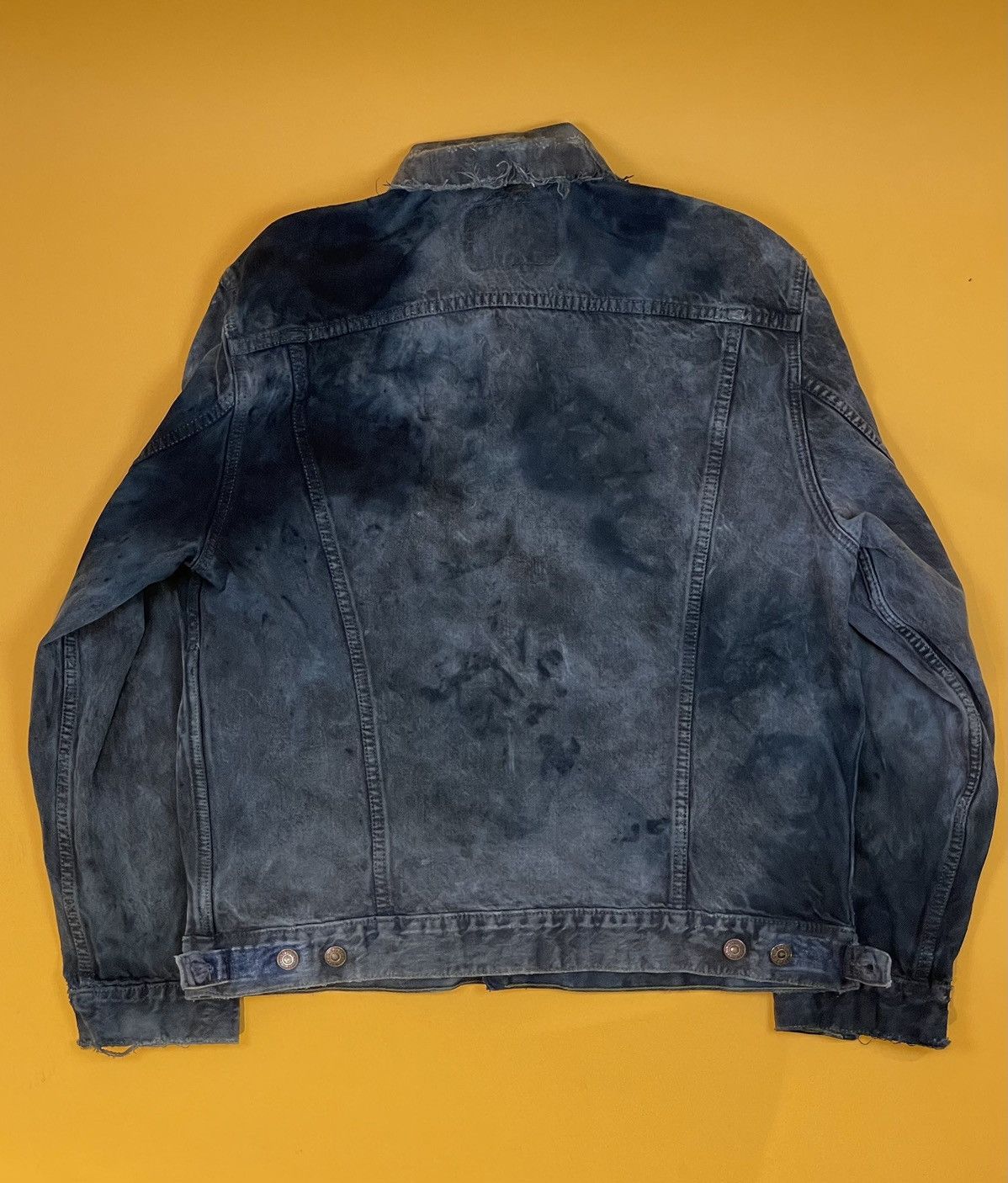 Levi's Distressed ThrashedLevis Trucker Denim jacket UNIQUE RARE Size US M / EU 48-50 / 2 - 12 Thumbnail