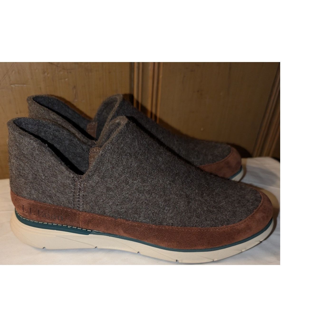 L.L. Bean L.L. Bean Downeast Wool slip on shoes Men's Size 9M Size US 9 / EU 42 - 2 Thumbnail