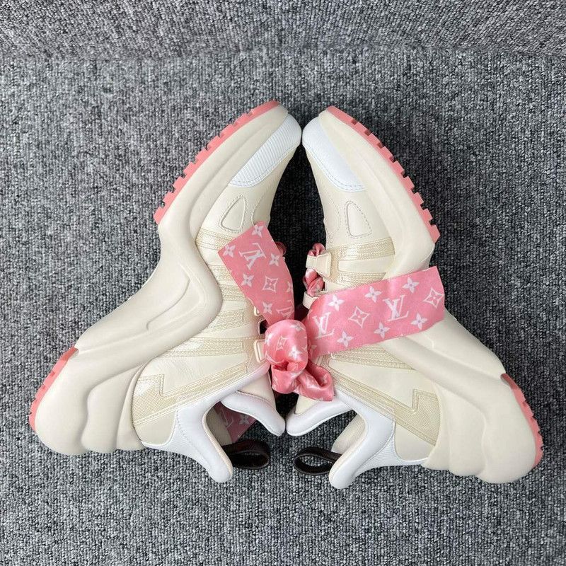 Louis Vuitton Louis Vuitton Archlight 1. Size US 7 / IT 37 - 7 Thumbnail