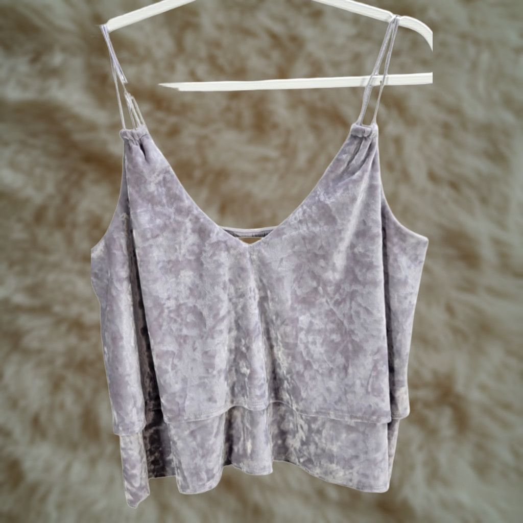 Express Express Cropped Velvet Cami Tank Grey/Lavender Sz M Womens Sleeveless Cropped Velvet Polyester Express One Eleven Size M / US 6-8 / IT 42-44 - 1 Thumbnail