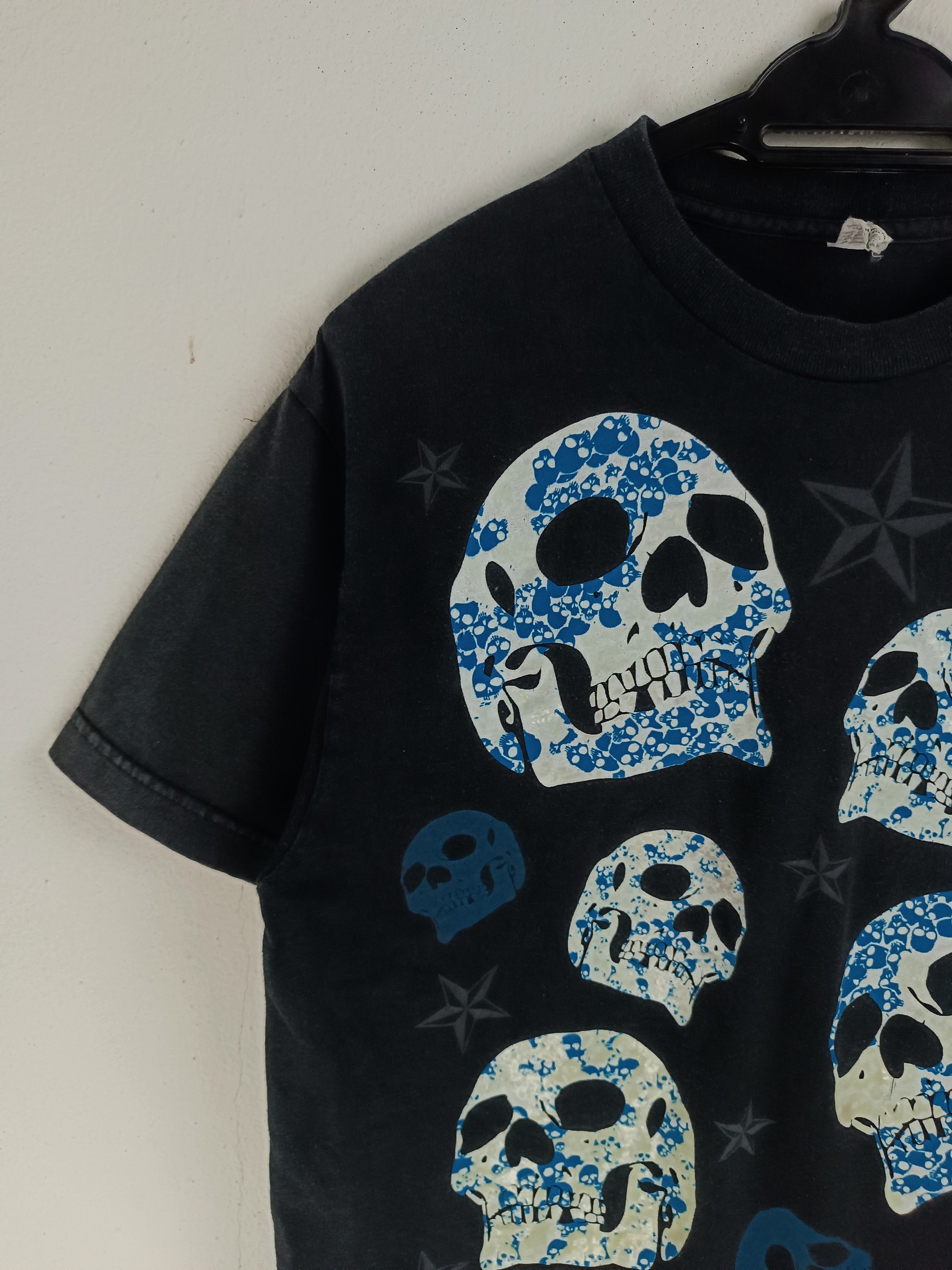 Vintage VINTAGE Y2K STAR SKULL FADED TEE HORROR PUNK GRUNGE METAL Size US M / EU 48-50 / 2 - 5 Thumbnail