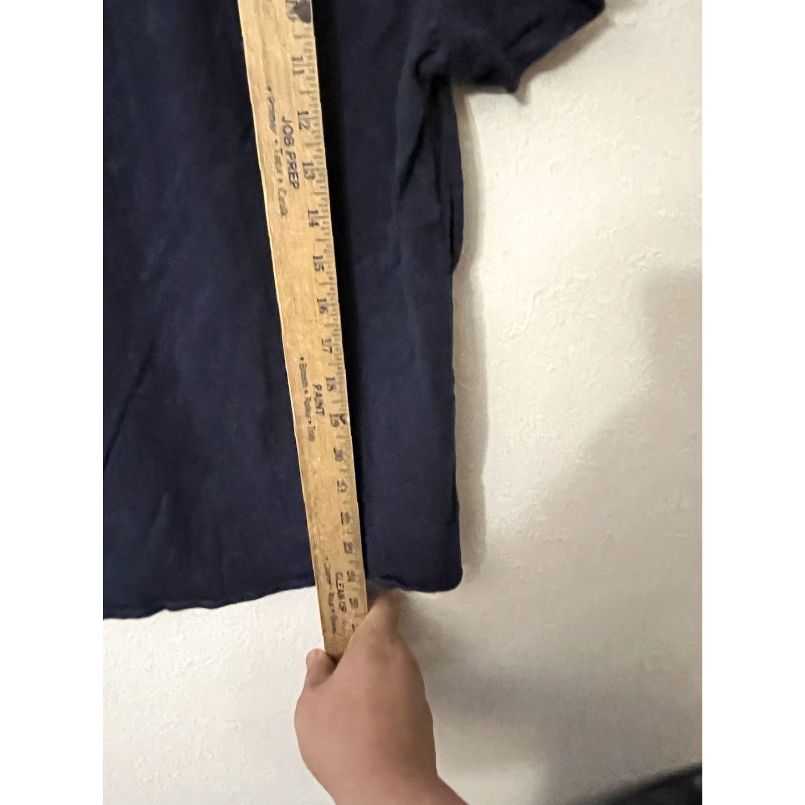 Tommy Hilfiger VINTAGE Tommy Hilfiger Mens T-Shirt Crew Neck Short Sleeve Navy Blue M Adult Medium Crew Neck T-Shirt Mens Size US M / EU 48-50 / 2 - 4 Thumbnail