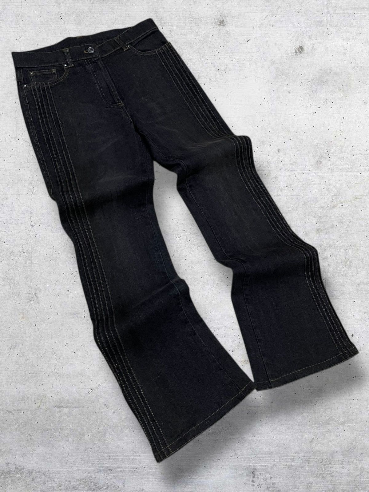 Tornado Mart VINTAGE JAPAN DESIGNER TRADITIONAL OG 1990S FLARED CUT DENIM Size US 27 - 7 Thumbnail