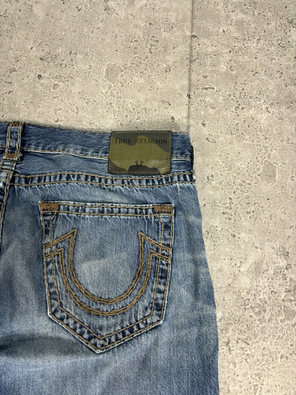 Japanese Brand × True Religion 2000s Japanese Faded Denim Pants True Religion Y2K Trendy Size US 36 / EU 52 - 7 Thumbnail
