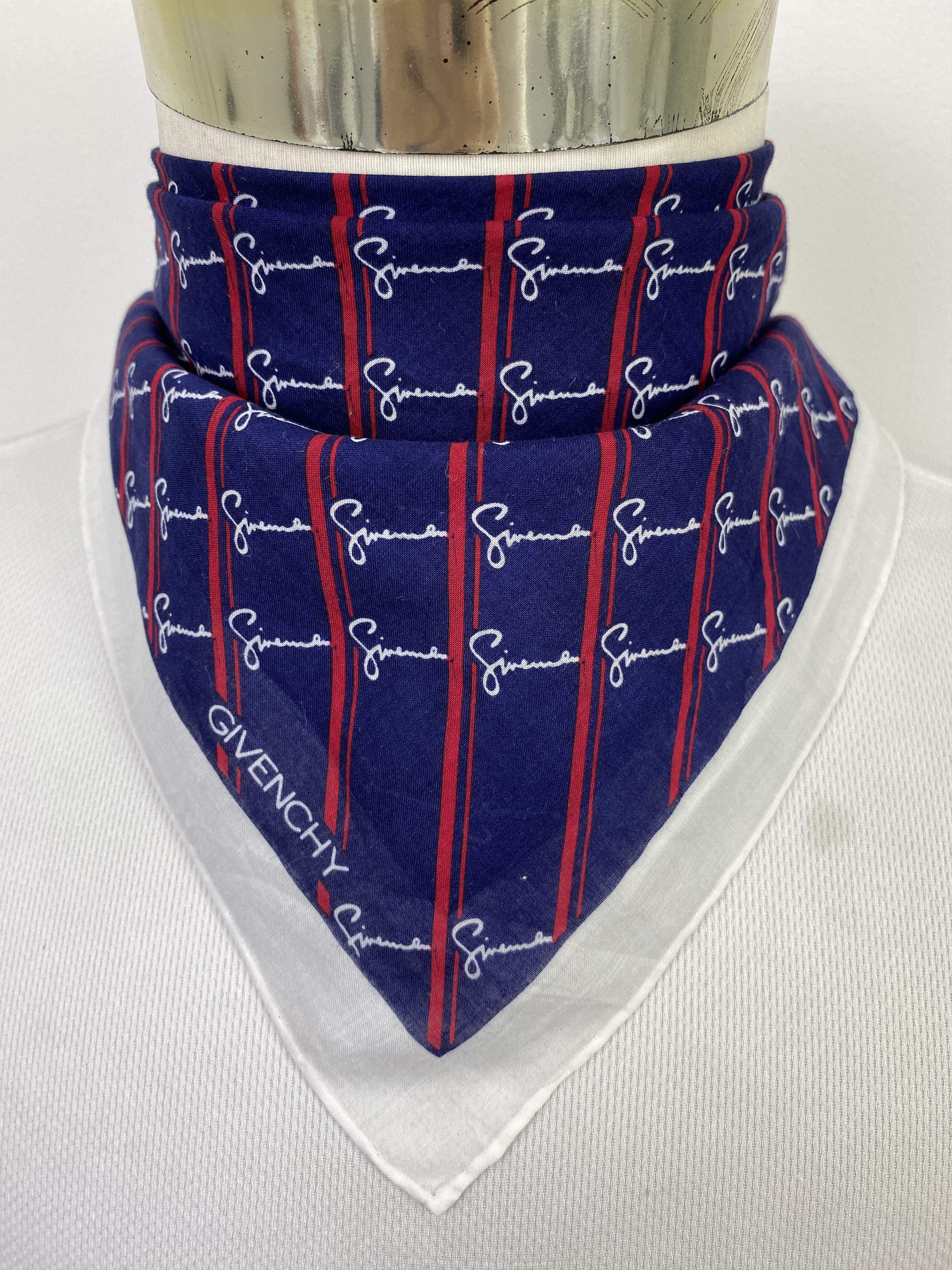 Givenchy Vintage Givenchy Handkerchief / Neckerchief KT0183 Size ONE SIZE - 1 Thumbnail