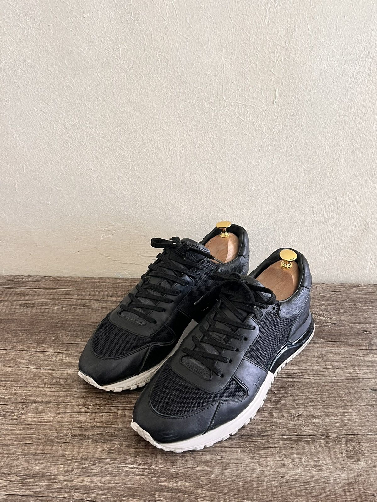 Louis Vuitton Run Away Sneakers - Black / White Size US 10.5 / EU 43-44 - 4 Thumbnail