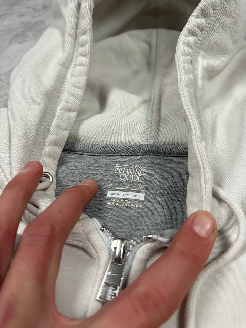 Nike Vintage Nike Y2K White Zip Hoodie Size US XL / EU 56 / 4 - 11 Thumbnail