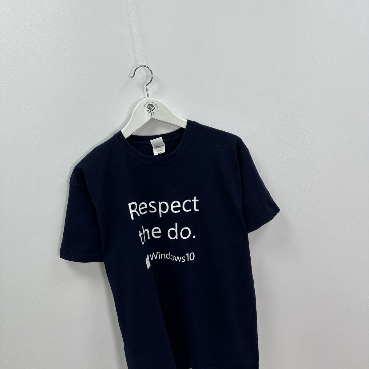 Microsoft Vintage 00s Windows 10 Respect do born to do tee Microsft Size US M / EU 48-50 / 2 - 5 Thumbnail