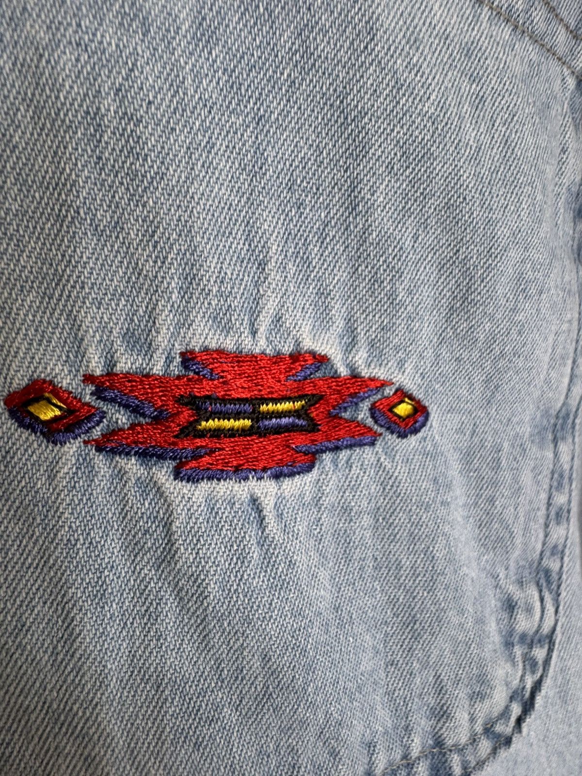 Vintage Women’s 90s vintage denim 100% cotton button up southwestern Size M / US 6-8 / IT 42-44 - 8 Thumbnail