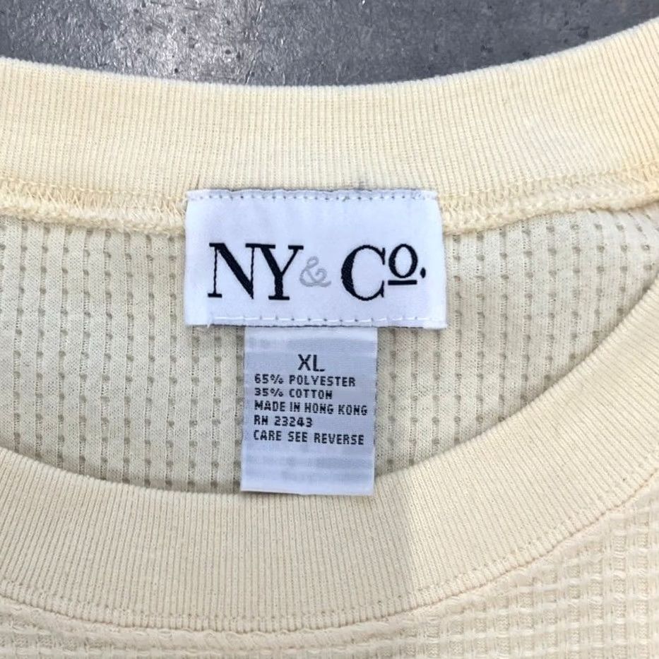 CO VINTAGE Y2k New York And Co Waffle Knit Yellow Embroidered Graphic Tee XL Mens Size US XL / EU 56 / 4 - 3 Thumbnail