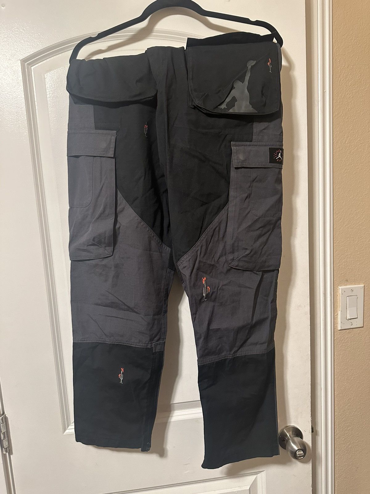 travis scott jordan cargo pant