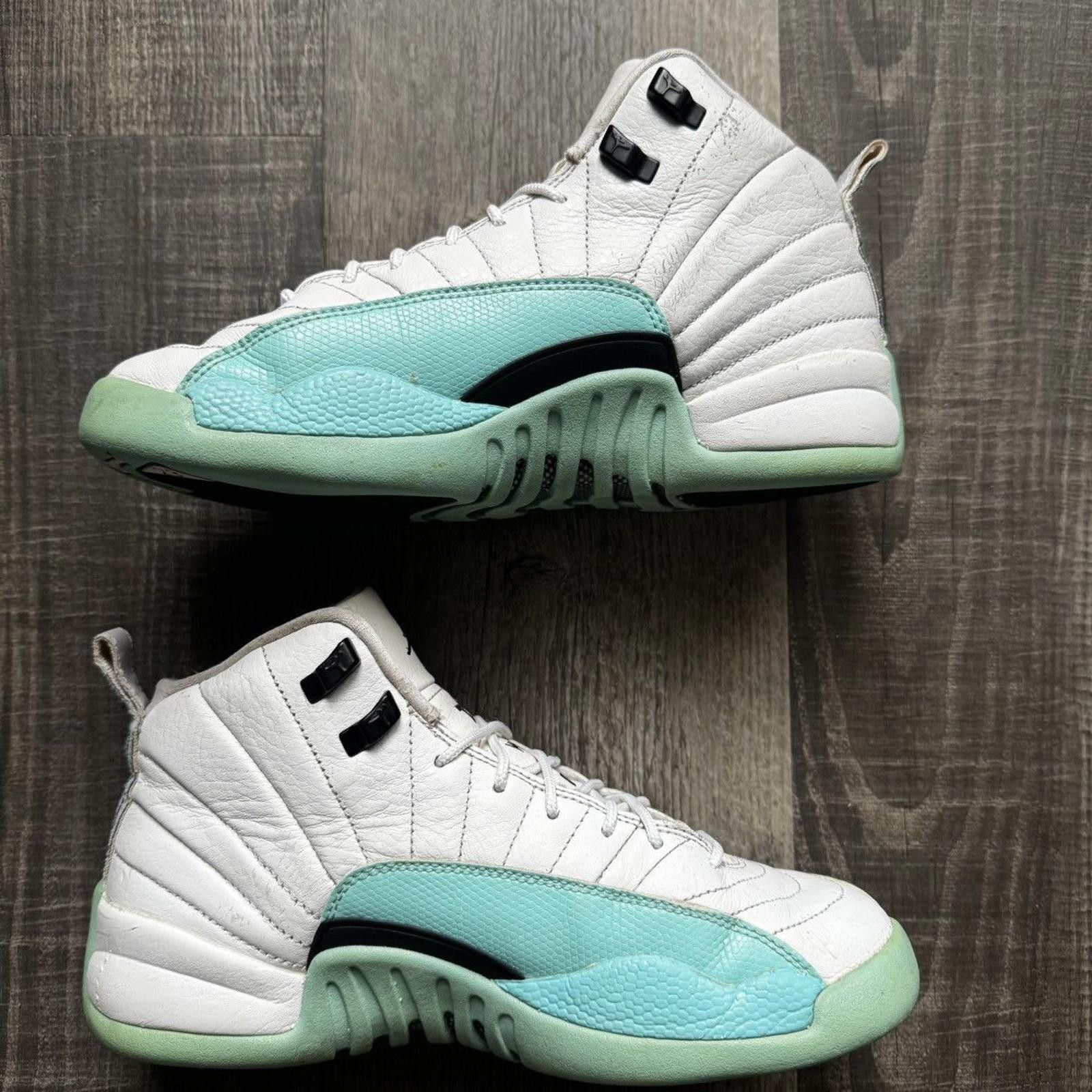 Jordan Brand NIKE • JORDAN 12 Retro GS "Light Aqua" (7M) Size US 7 / EU 40 - 3 Thumbnail